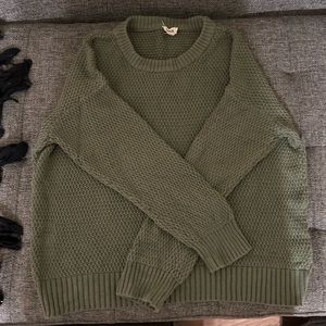 Pact Sweater, 100% organic cotton, XL, loose thread on left shoulder.